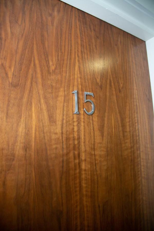 Serviced Apartment In Liverpool City Centre - Free Parking - Balcony - By Happy Days Екстер'єр фото